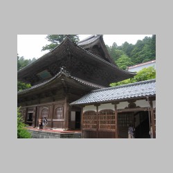 09 budynki sa drewniane.html